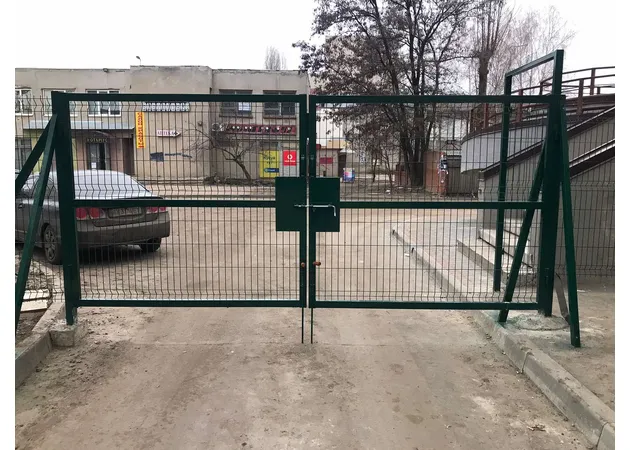 Фото 1 - Ворота розпашні 3D із сітки висота 1,78м ширина 3м цинк/полімер